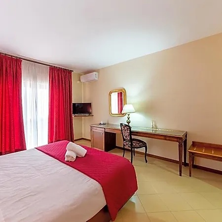 Sakura, Sure Collection By Western Hotel Portici