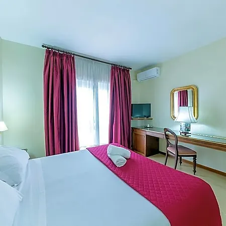 Sakura, Sure Collection By Western Hotel 4*